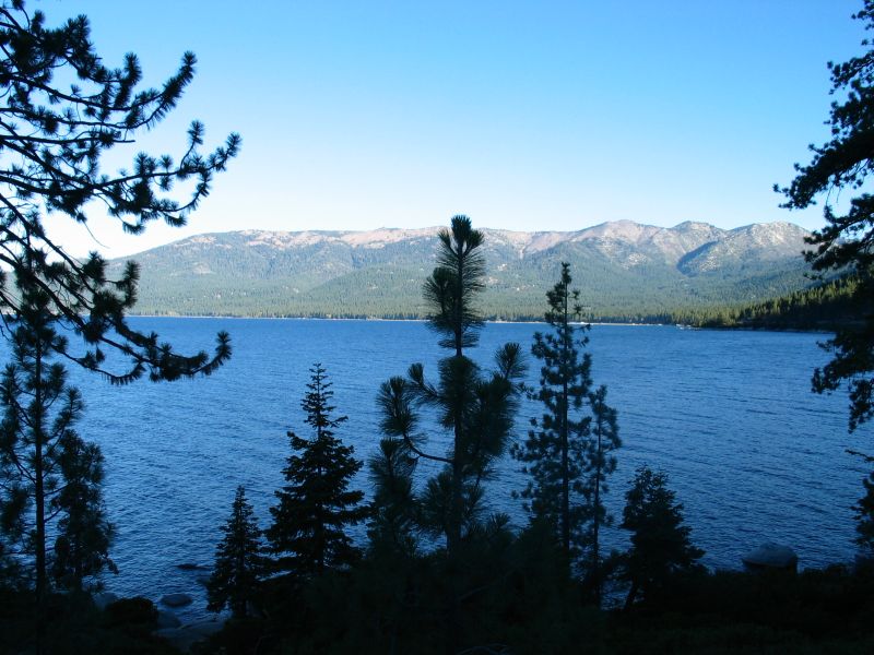 Lacul Tahoe